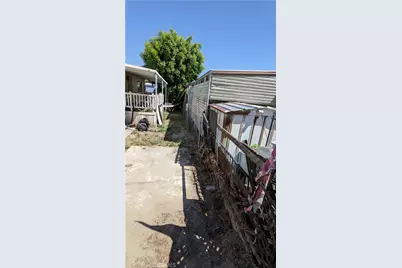 1097 N State Street #75, Hemet, CA 92543 - Photo 24