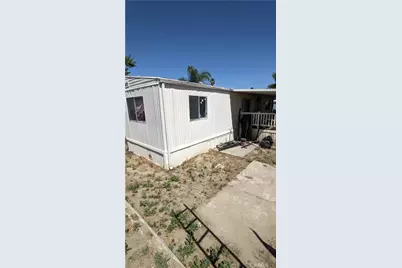 1097 N State Street #75, Hemet, CA 92543 - Photo 22