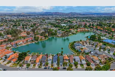 1312 Camelot, Corona, CA 92882 - Photo 32
