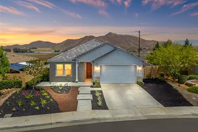 29050 Golden Sunset, Winchester, CA 92596 - Photo 2