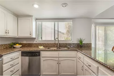 22741 Cascade, Canyon Lake, CA 92587 - Photo 12