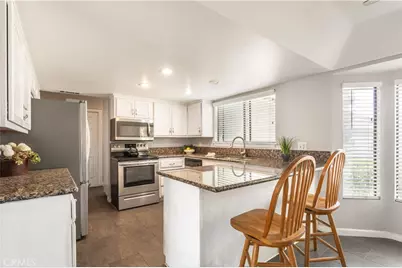 22741 Cascade, Canyon Lake, CA 92587 - Photo 4