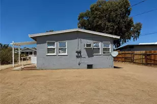 6667 Desert Queen, 29 Palms MCB, CA 92277 - Photo 2