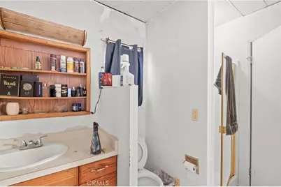 42185 Oak Canyon, Hemet, CA 92544 - Photo 16