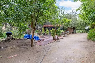 42185 Oak Canyon, Hemet, CA 92544 - Photo 6