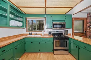 190 Spruce, Sugarloaf, CA 92386 - Photo 32