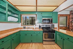 190 Spruce, Sugarloaf, CA 92386 - Photo 32