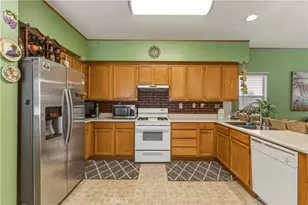 26224 Douglass Union Ln, Murrieta, CA 92563 - Photo 8