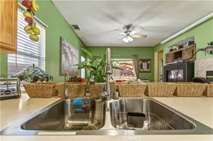 26224 Douglass Union Ln, Murrieta, CA 92563 - Photo 8