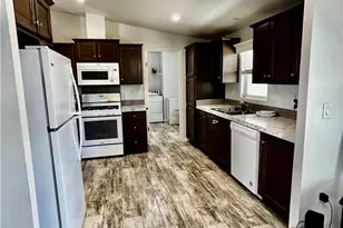 2205 W Acacia Ave, Hemet, CA 92545 - Photo 6