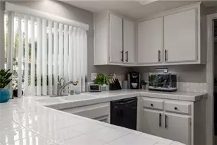 30189 Longhorn Dr, Canyon Lake, CA 92587 - Photo 14