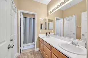 31035 Strawberry Tree, Temecula, CA 92592 - Photo 18