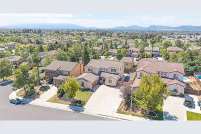 29215 Derby, Murrieta, CA 92563 - Photo 32