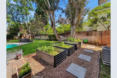19 Sherril, Redlands, CA 92373 - Photo 16