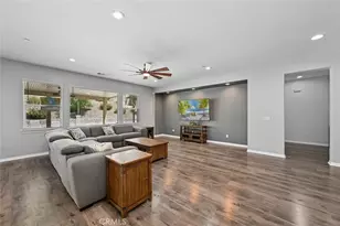 32502 Cherokee Rose St, Winchester, CA 92596 - Photo 10