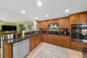 25410 Blackthorne Dr, Murrieta, CA 92563 - Photo 16