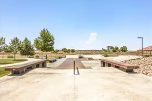 433 Willow, Perris, CA 92570 - Photo 50