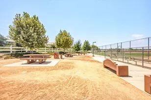 433 Willow, Perris, CA 92570 - Photo 52