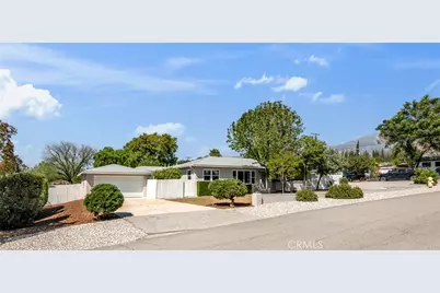 35158 Cedarwood, Yucaipa, CA 92399 - Photo 10