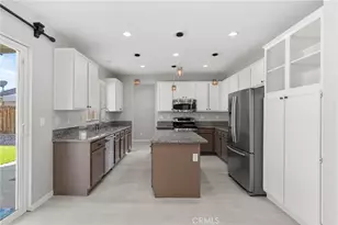 28192 Amaryliss Way, Murrieta, CA 92563 - Photo 22