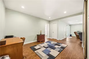 10061 Van Ruiten St, Bellflower, CA 90706 - Photo 12