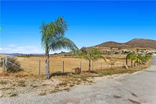 31750 Keller Rd, Winchester, CA 92596 - Photo 2