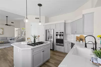 38027 Cherrywood Drive, Murrieta, CA 92562 - Photo 4