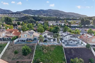 2311 Pepperwood Ln, Corona, CA 92882 - Photo 46