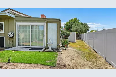 28518 Via Las Flores, Murrieta, CA 92563 - Photo 26