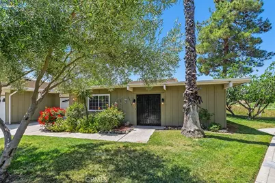 28518 Via Las Flores, Murrieta, CA 92563 - Photo 2
