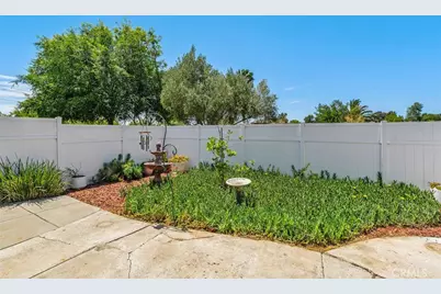 28518 Via Las Flores, Murrieta, CA 92563 - Photo 24