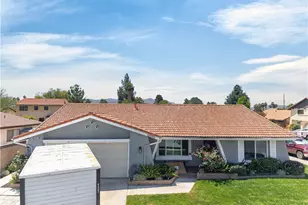 42299 Buenos Aires, Hemet, CA 92544 - Photo 2