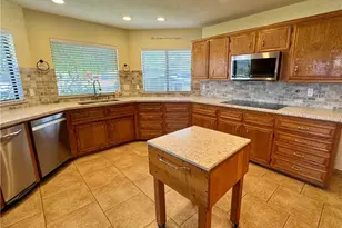 41565 Thornton, Hemet, CA 92544 - Photo 6