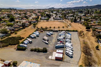 33552 Windmill, Wildomar, CA 92595 - Photo 40