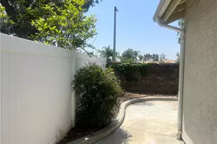 29225 Parkcrest, Highland, CA 92346 - Photo 42