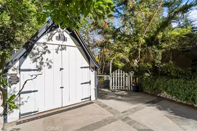 197 Rocky Point Road, Lake Arrowhead, CA 92352 - Photo 6