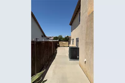 1600 Hickory Wood, Hemet, CA 92545 - Photo 6