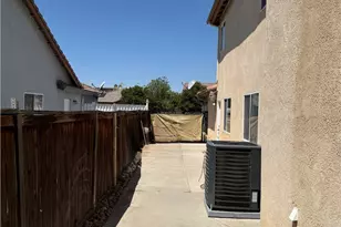 1600 Hickory Wood, Hemet, CA 92545 - Photo 6