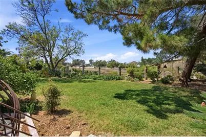 9335 Stirrup, Jurupa Valley, CA 92509 - Photo 30