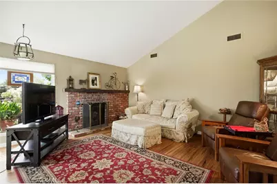 9335 Stirrup, Jurupa Valley, CA 92509 - Photo 8