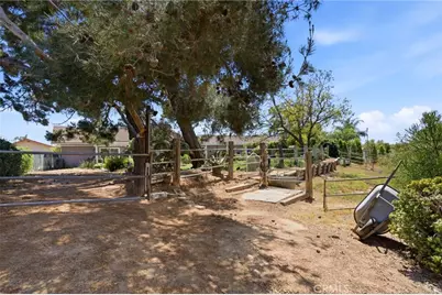 9335 Stirrup, Jurupa Valley, CA 92509 - Photo 24