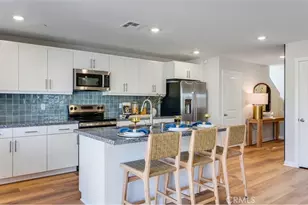 7214 Pne Crst St, Jurupa Valley, CA 92509 - Photo 2