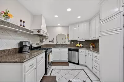 2498 Majestic Prince Court, Perris, CA 92571 - Photo 18