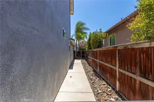 31826 Cypress View Ct, Menifee, CA 92584 - Photo 34