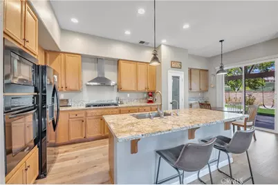 23476 Bending Oak Court, Murrieta, CA 92562 - Photo 10