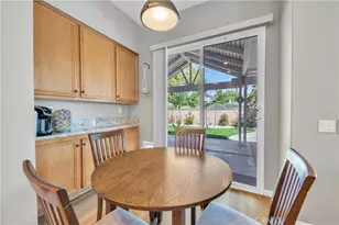 23476 Bending Oak Ct, Murrieta, CA 92562 - Photo 12
