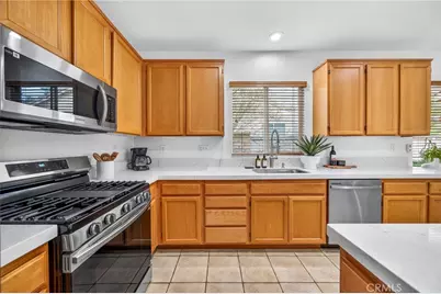 28502 Oasis View Cir, Menifee, CA 92584 - Photo 8