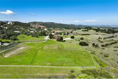 41653 Oak Trail Court, Murrieta, CA 92562 - Photo 2