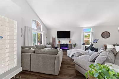 36297 Provence Drive, Murrieta, CA 92562 - Photo 22