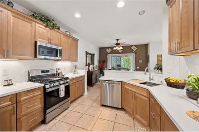 33433 Emerson Way #B, Temecula, CA 92592 - Photo 2